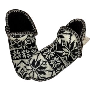 Muk Luks Fairisle Two Tone Black/White Sweater Knit Short Bootie Slippers New